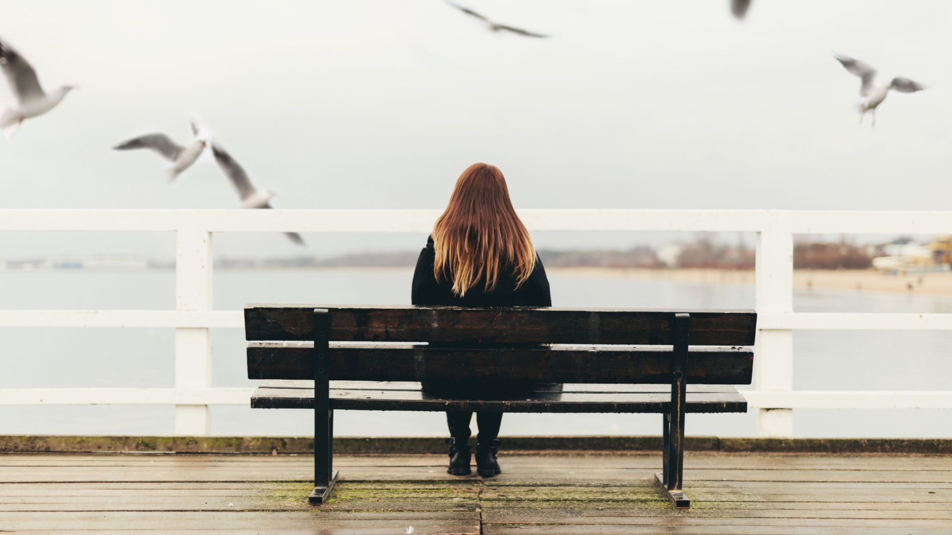 5 Gründe, warum sie ihr Herz verschlossen hat – obwohl sie einst voller Liebe war