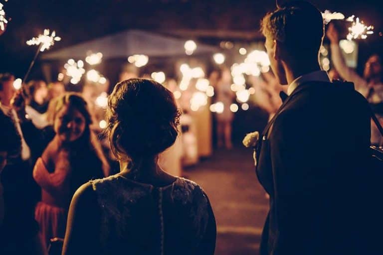 schöne Hochzeit im Freien