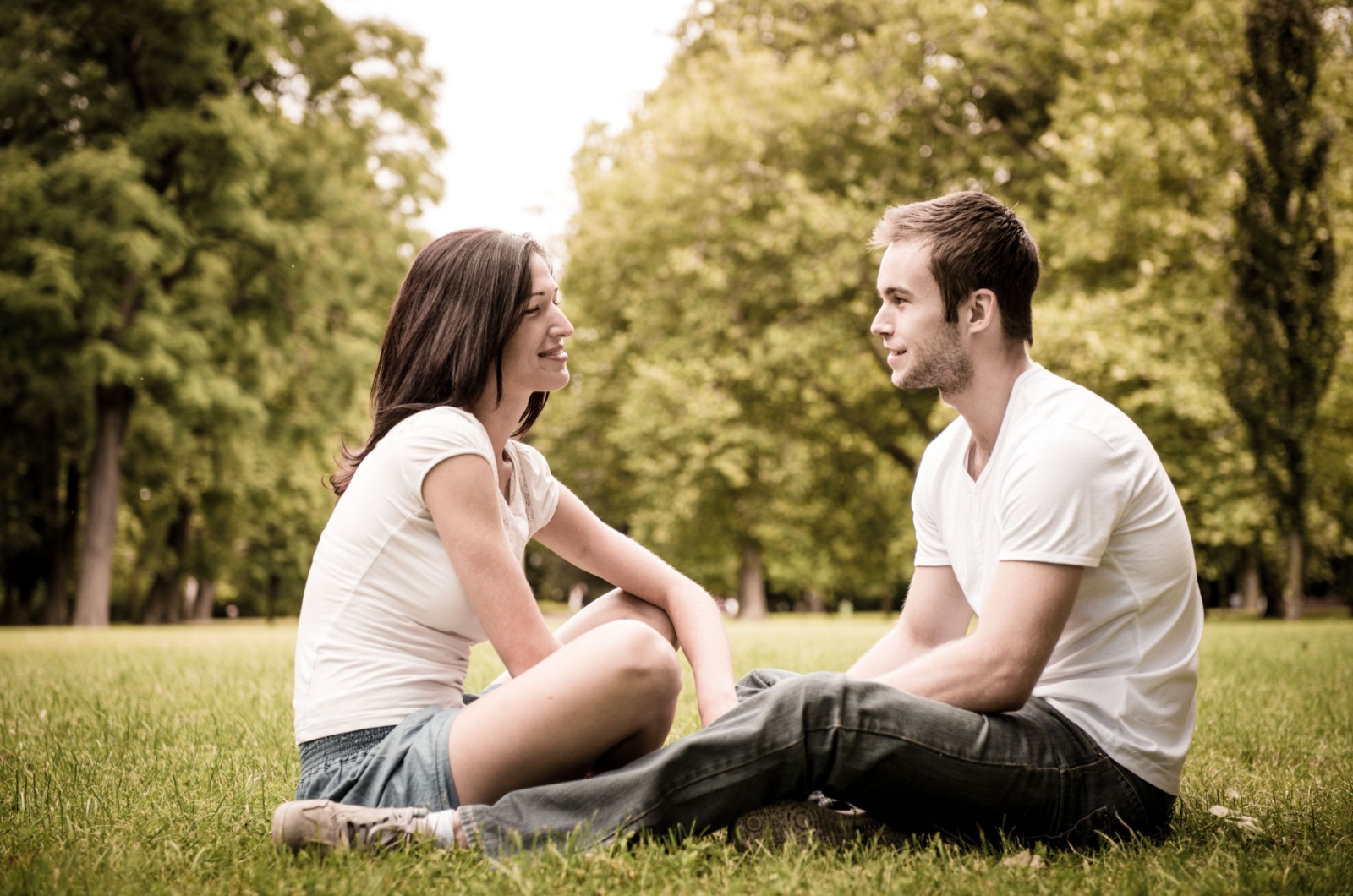 junger Mann und junge Frau
