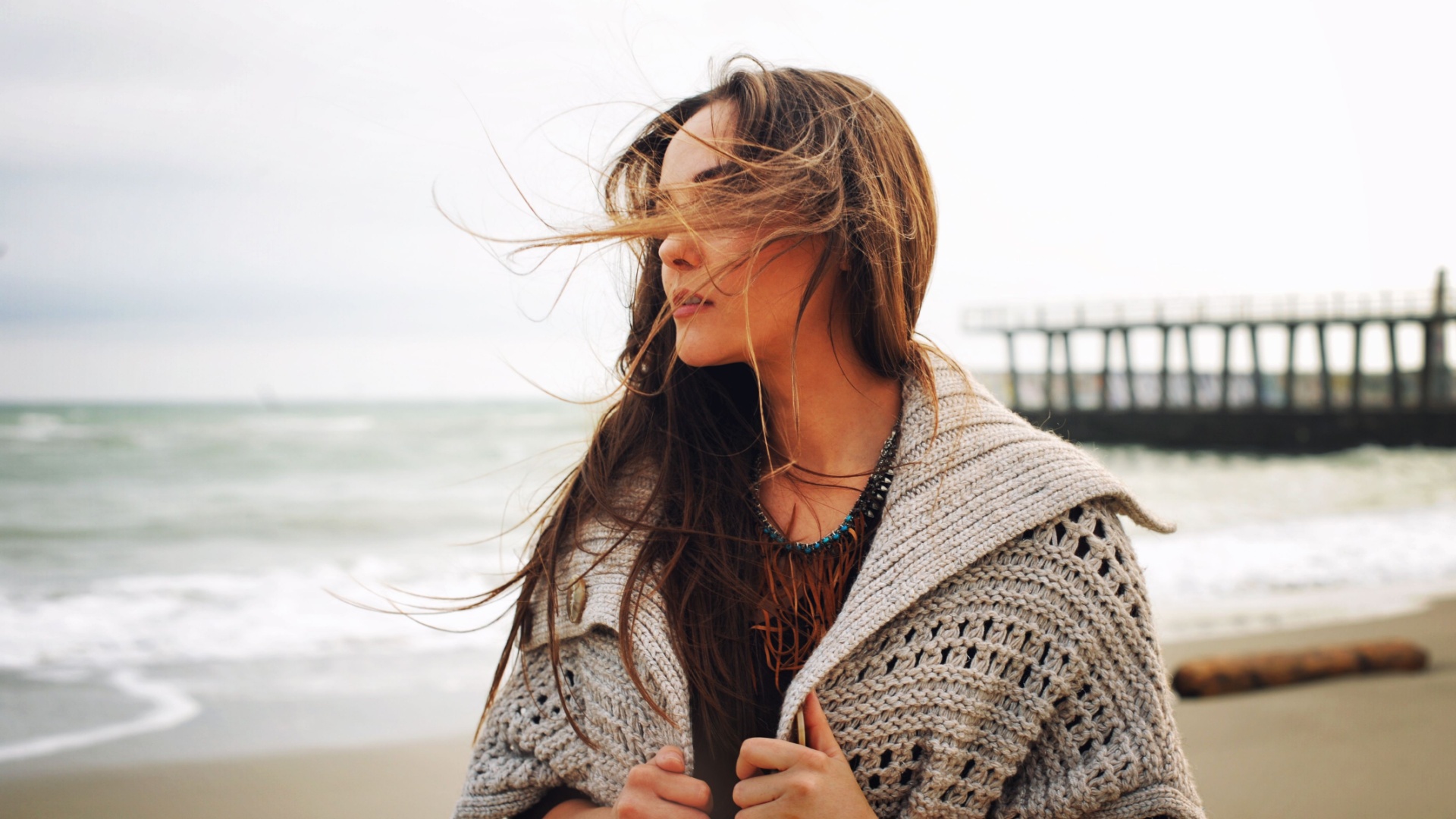 Frau am Strand