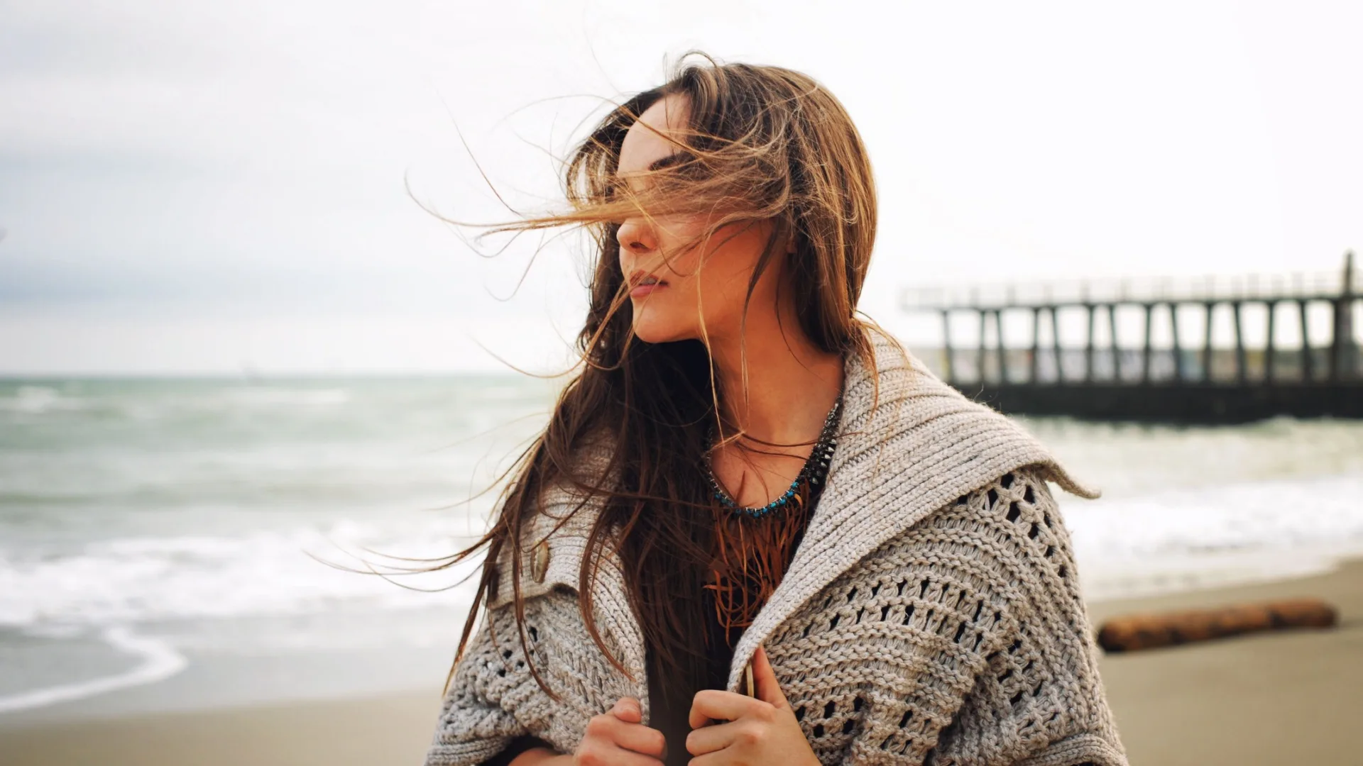 Frau am Strand