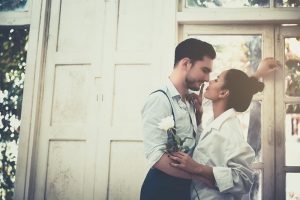Liebe auf den zweiten Blick 7 Zeichen, die Klarheit bringen