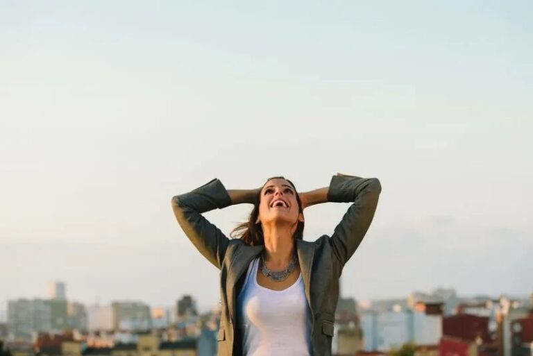 Glueckliche Frau