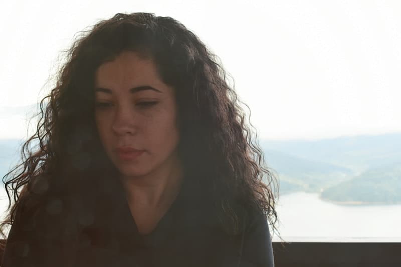 Blick Zwischen Die Beine Einer Frau Blick Zwischen Die Beine Einer Frau