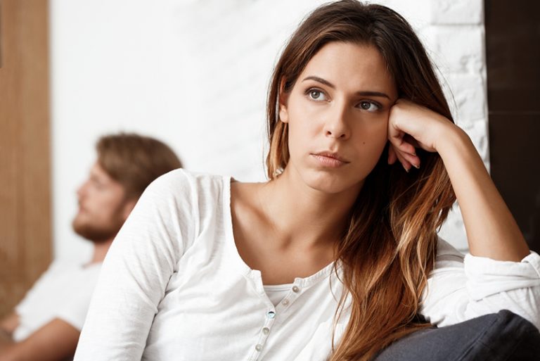 Mein Freund ignoriert mich, bin ich daran schuld?