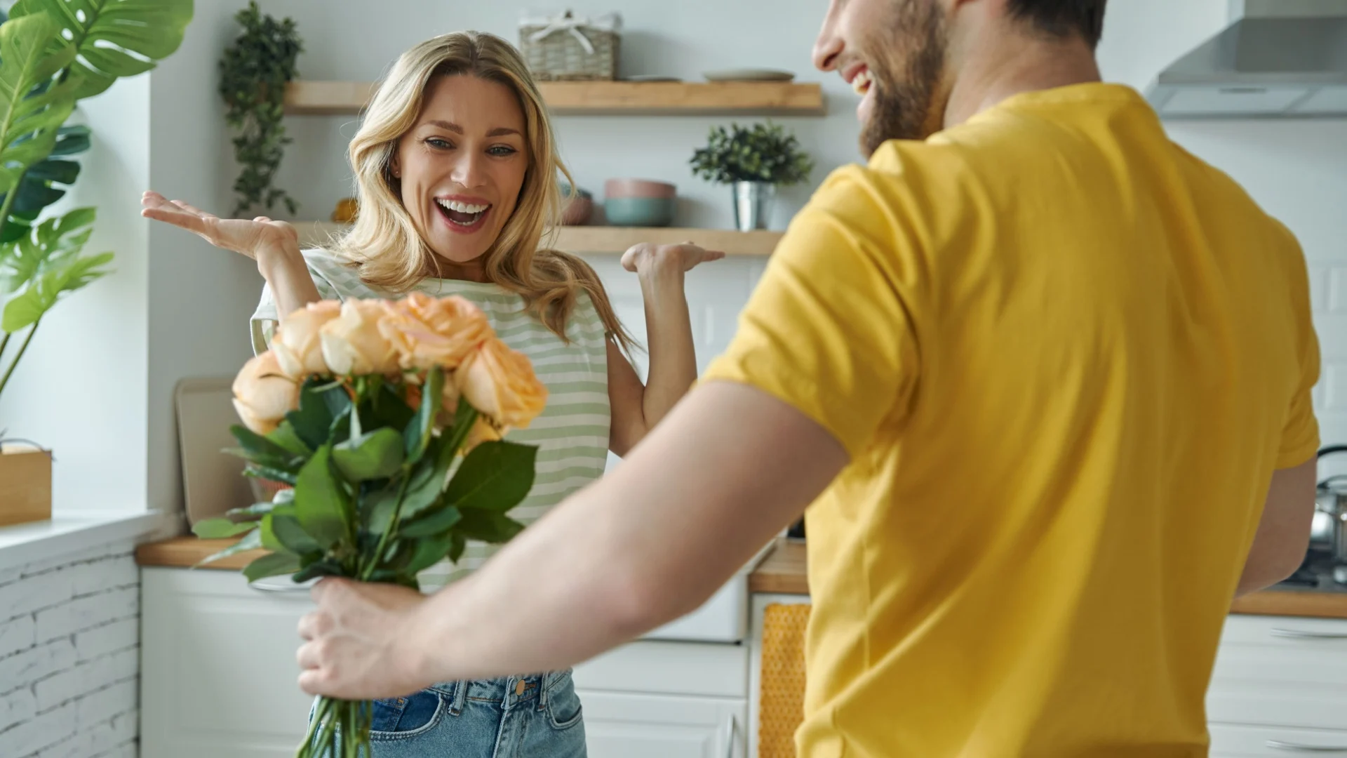 Mann mit Blumen