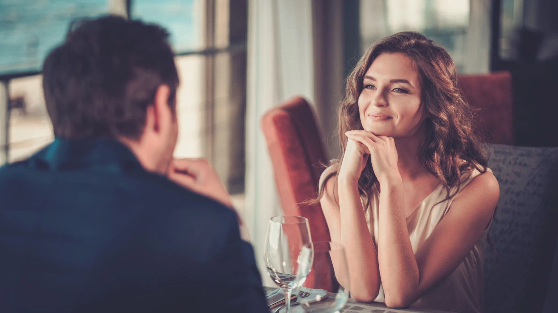 mann und frau auf einem date