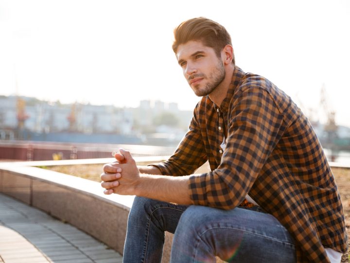 Ex meldet sich wieder, obwohl er Schluss gemacht hat – was steckt dahinter?