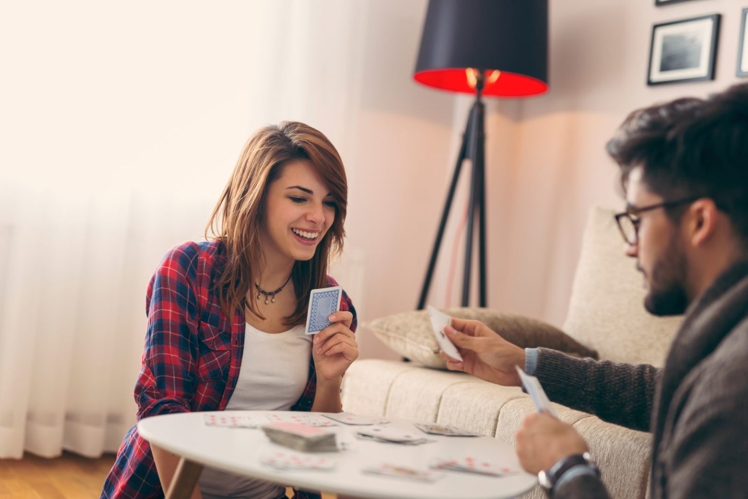 10 Kartenspiele, die auch zu zweit mega Spaß machen!