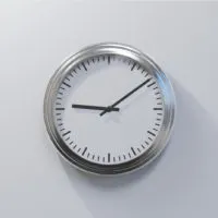 graue Uhr auf weißem Hintergrund