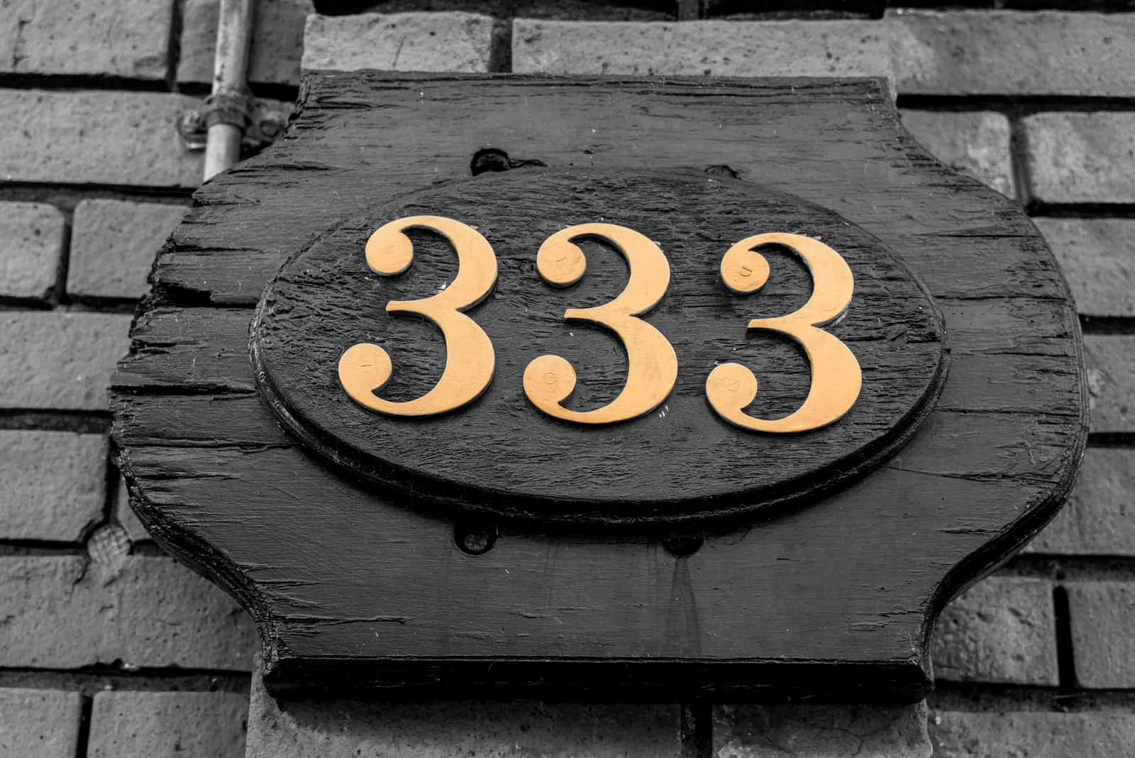 Nummer 333 zu Hause