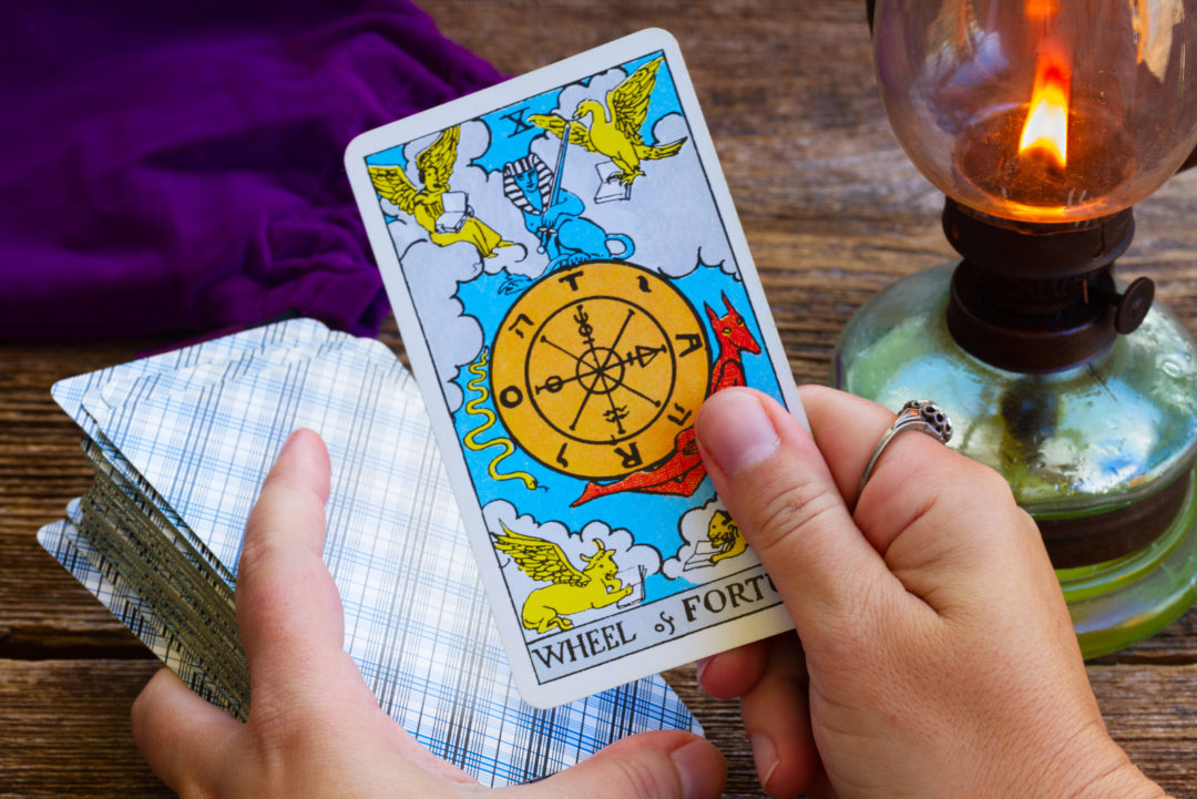 Der Gehängte im Tarot Es ist Zeit, neue Perspektiven zu entdecken!