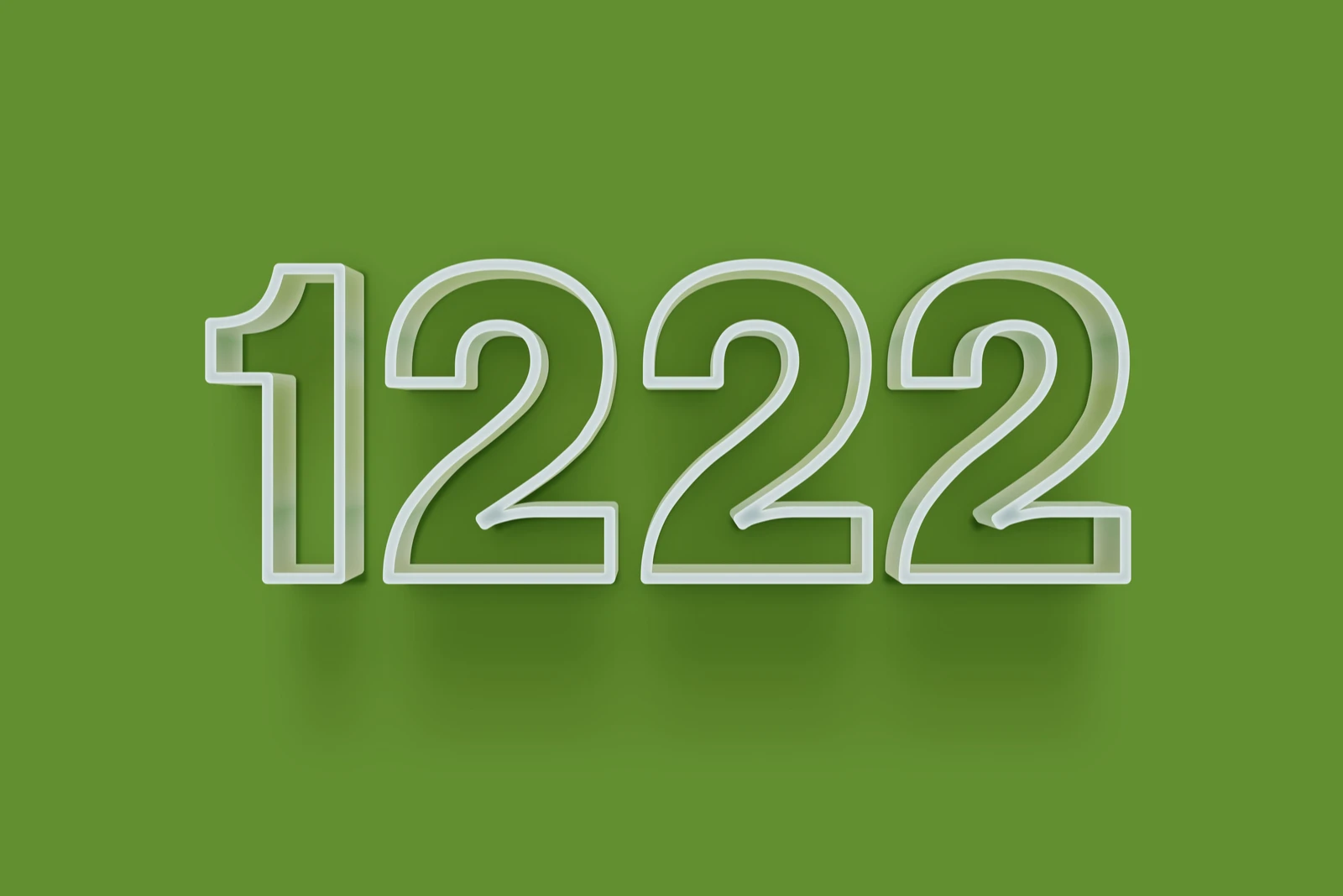 Nummer 1222 auf grünem Hintergrund