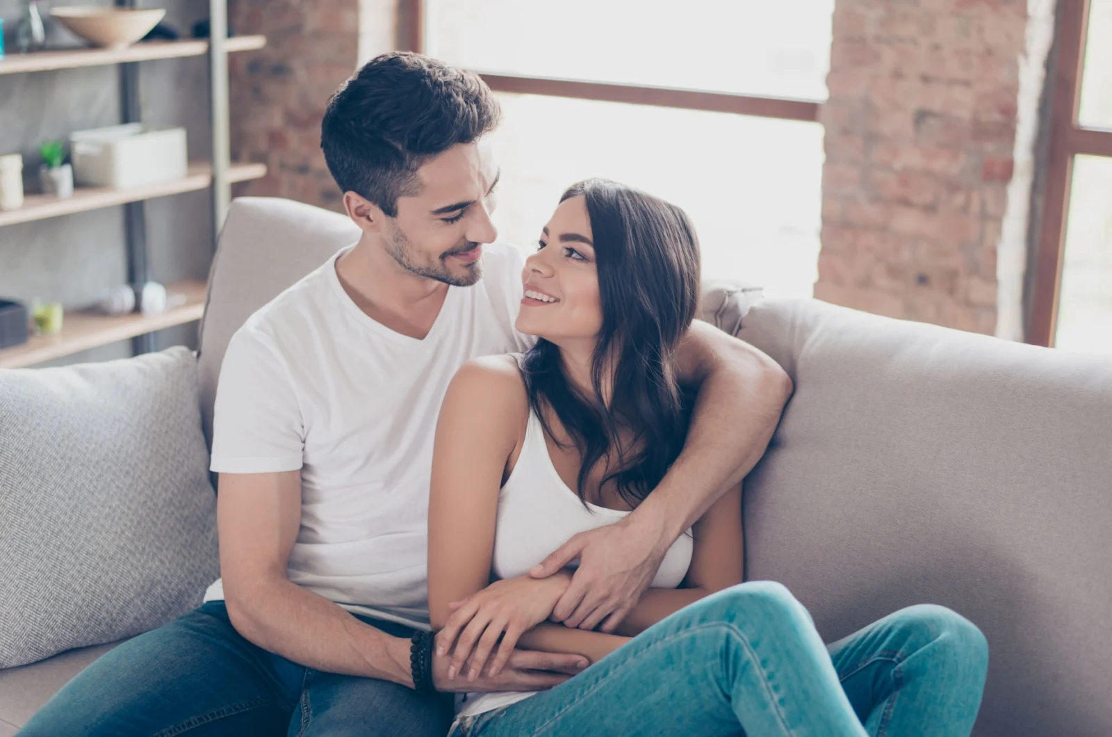 Frau und Mann lieben sich