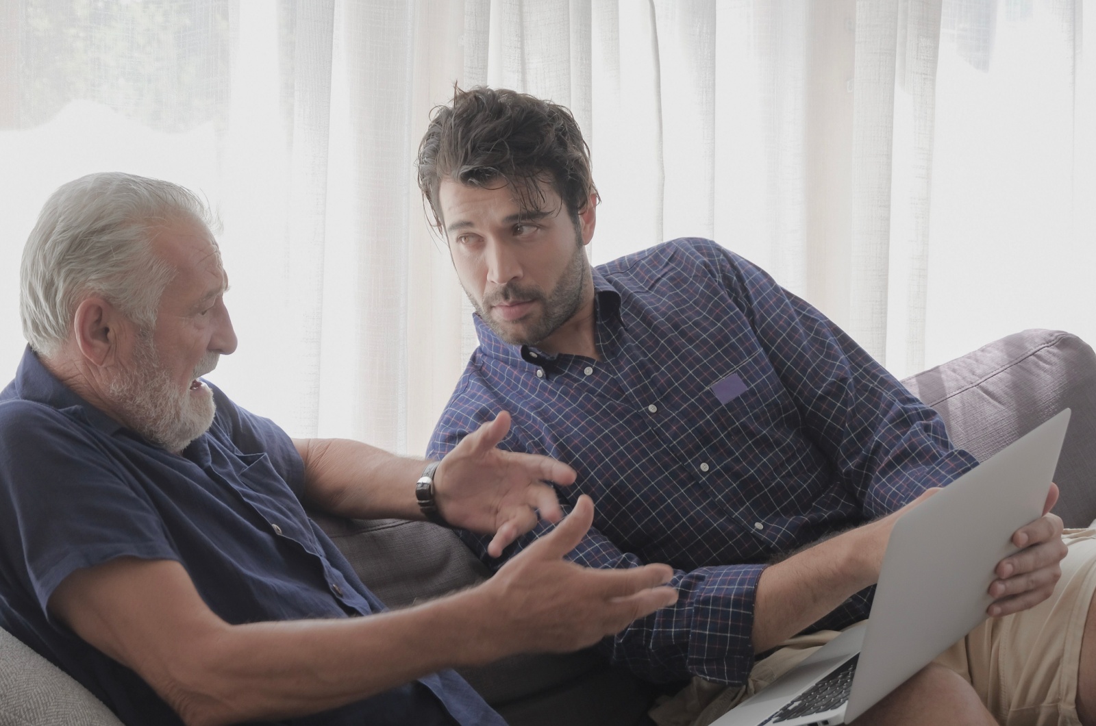 sohn und vater reden