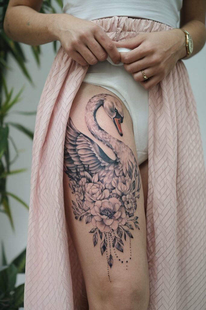 Elegantes Schwan-Tattoo