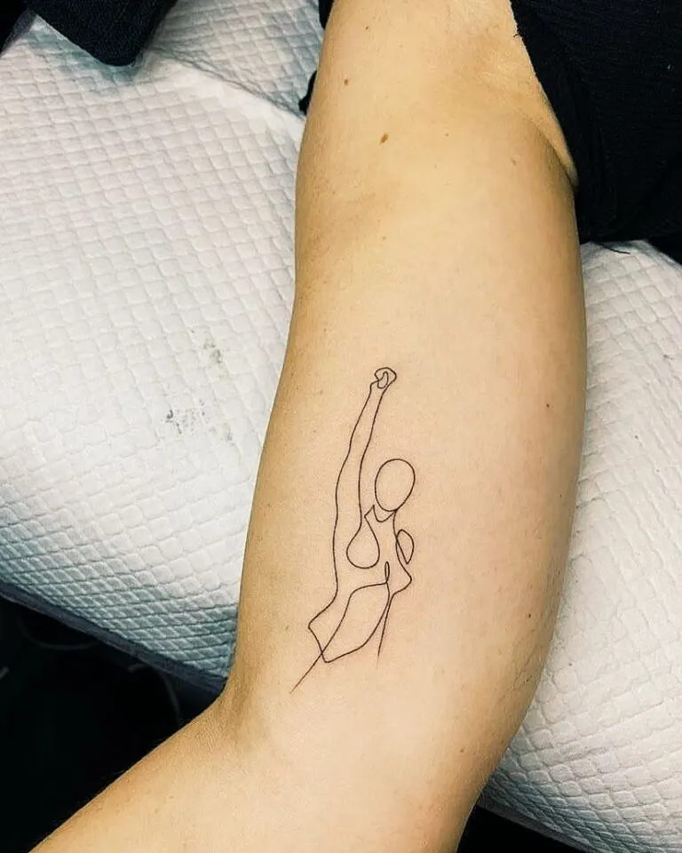 Minimalistisches Tattoo