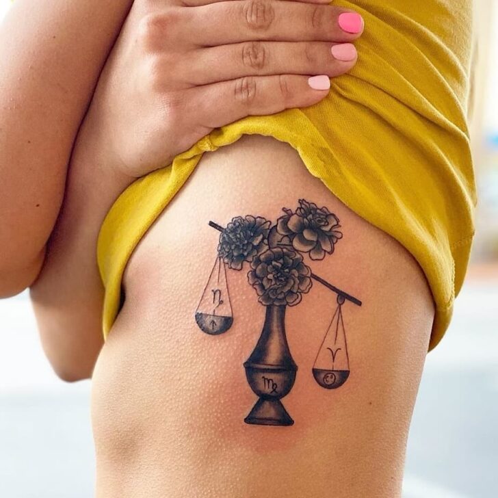 Waage Blumen Tattoo