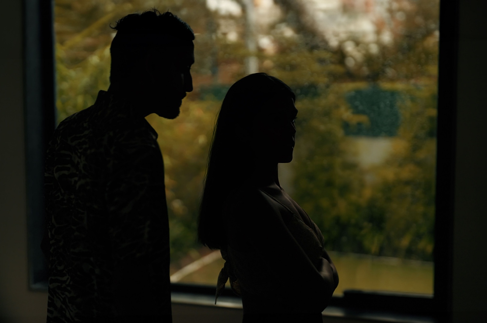 Silhouette eines gestressten Paares
