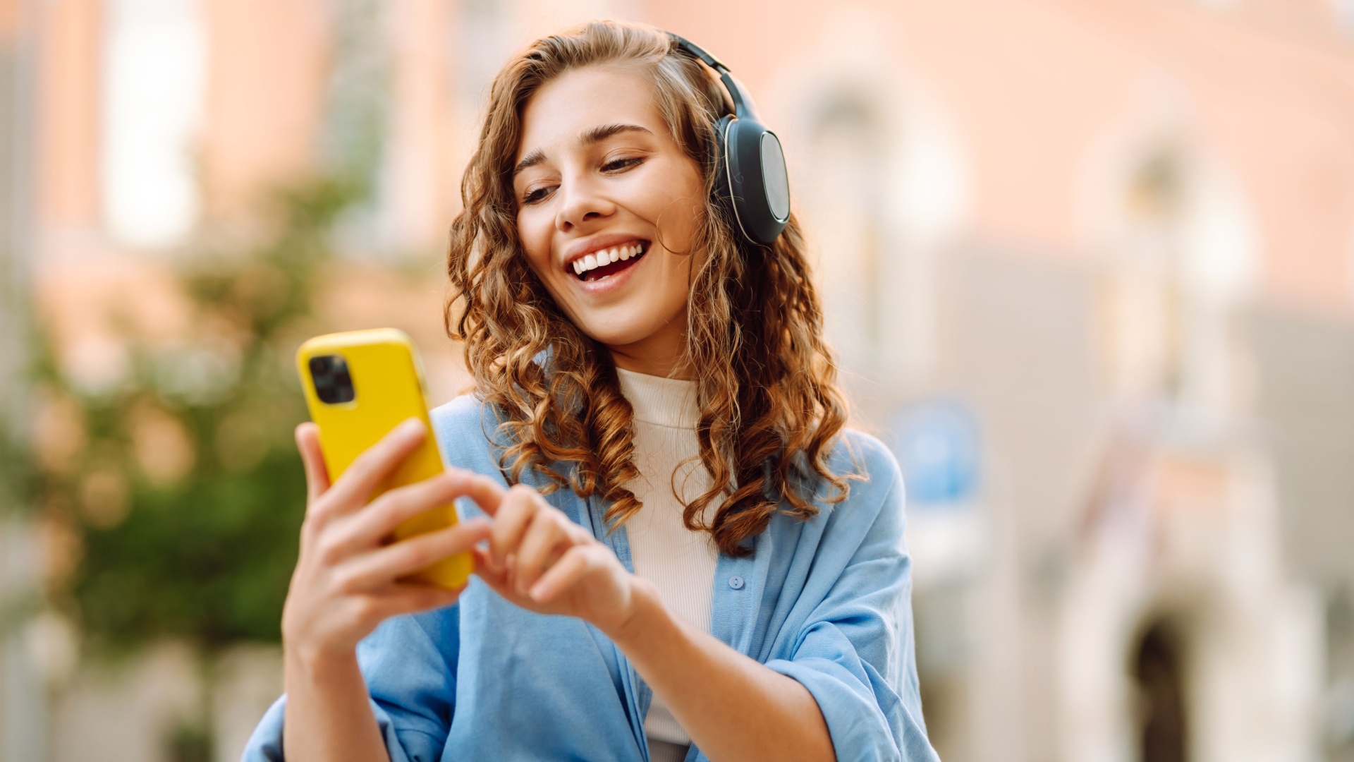 Sternzeichen-Vibes: Deine perfekte Sommer-Playlist 2025