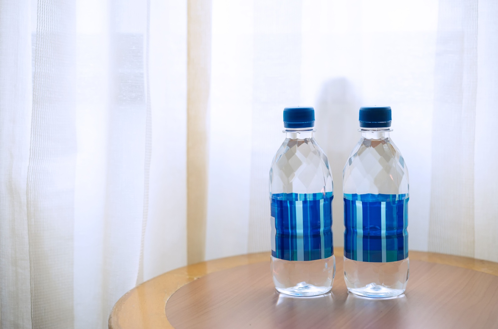 Wasserflaschen im Haus