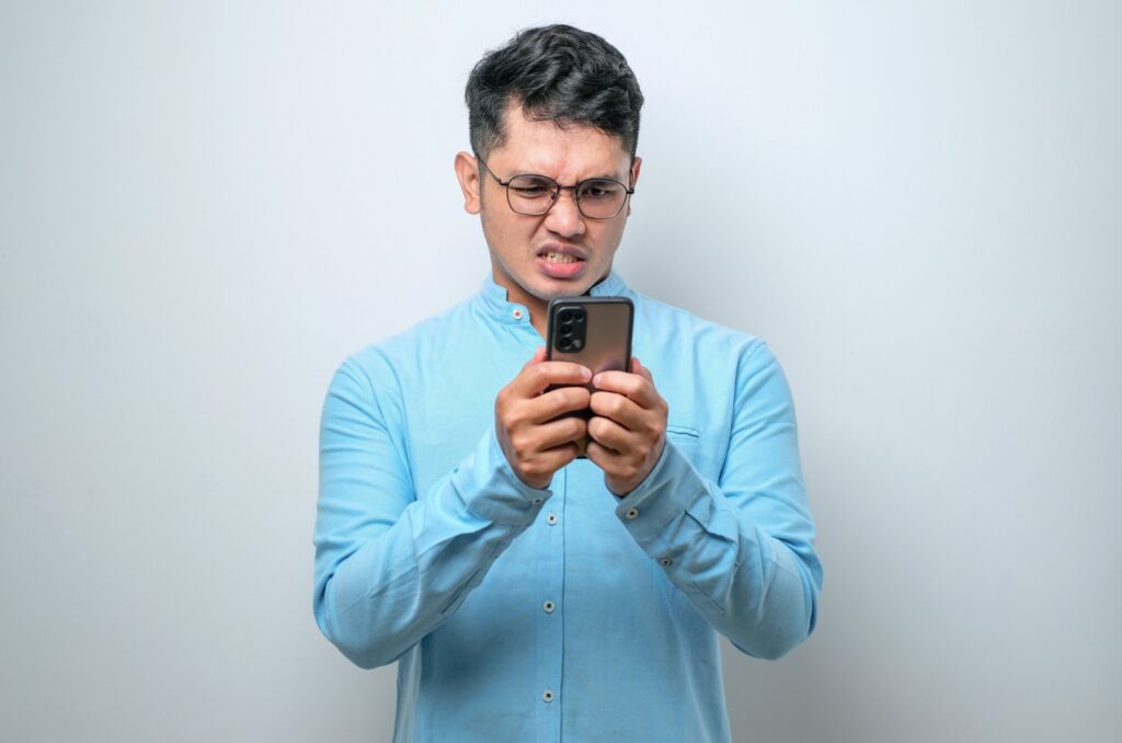 Mann mit Handy