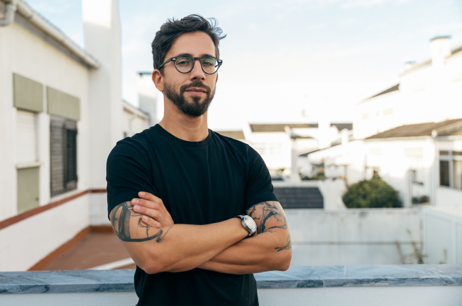 mann mit tattoos