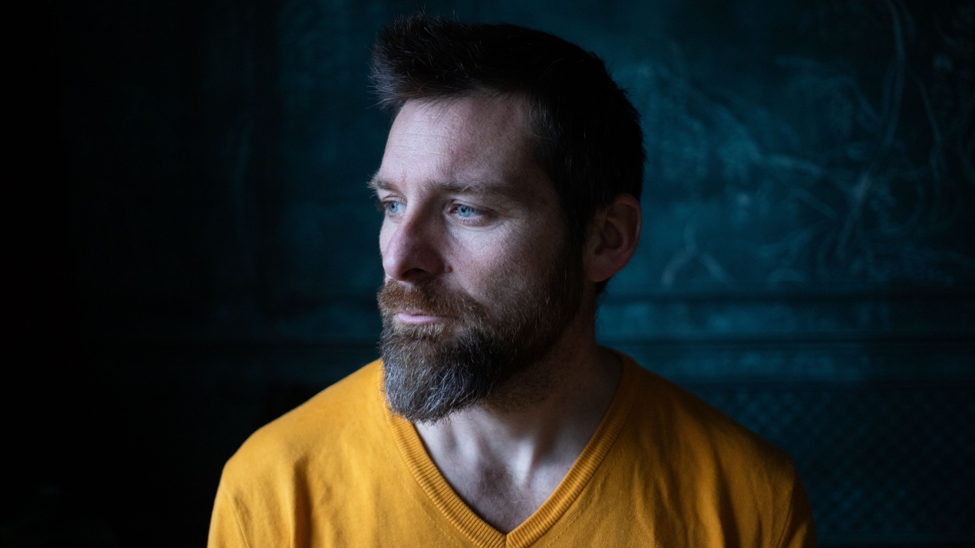 ein narzisst mit bart