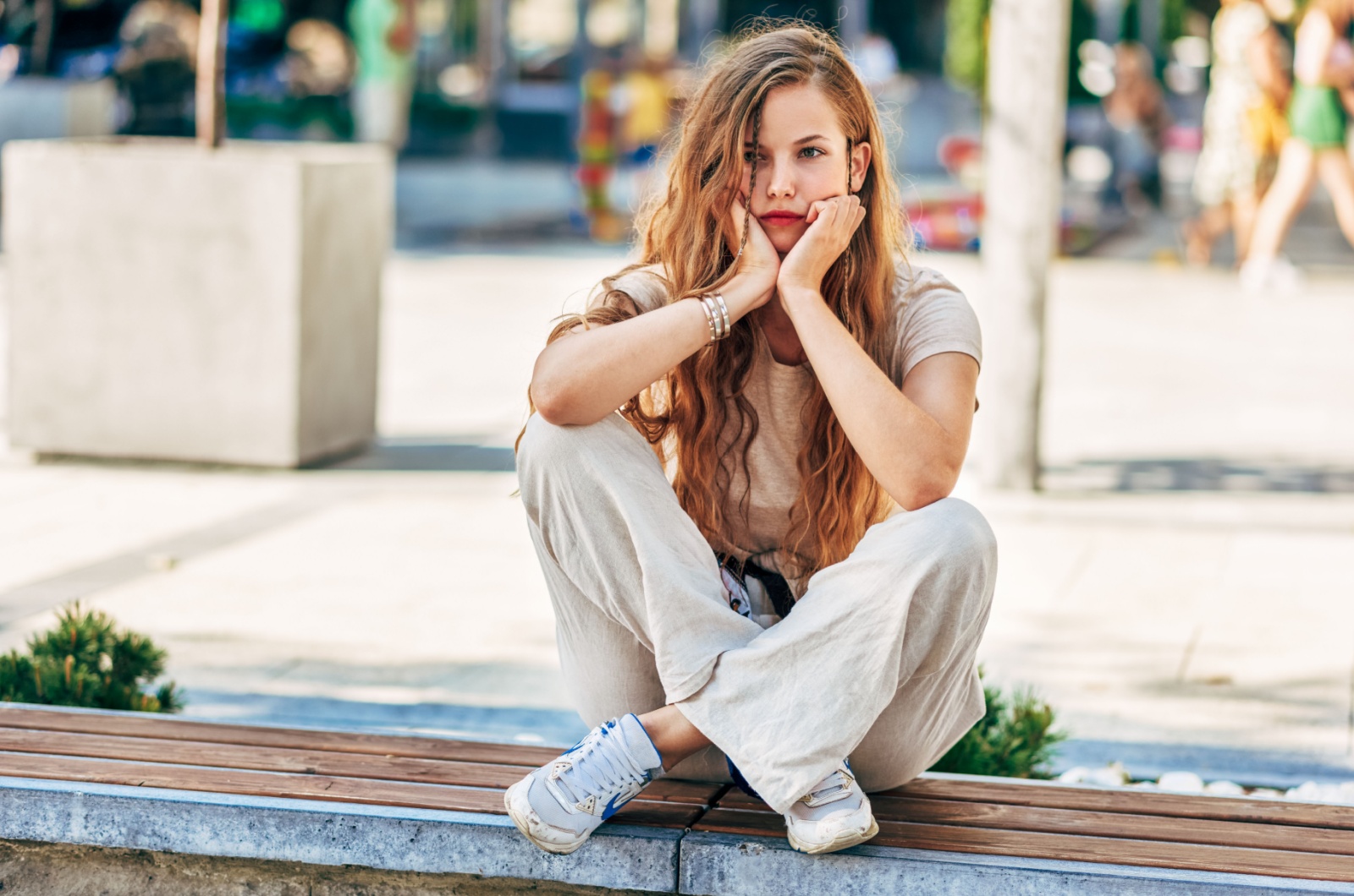 traurige junge frau