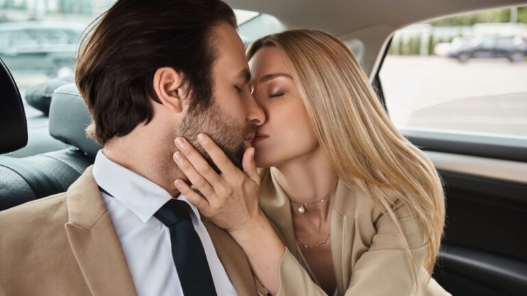 Plot Twist Warum Narzissten auf starke Frauen stehen