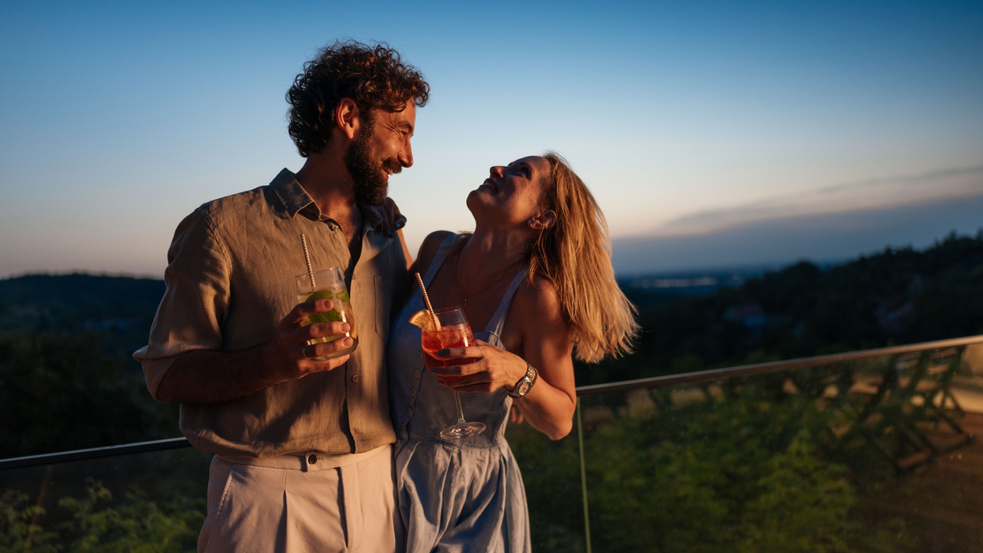 verliebtes paar in gesunder beziehung