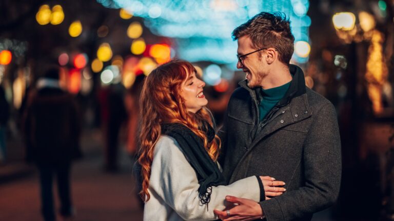 paar in einer on off beziehung