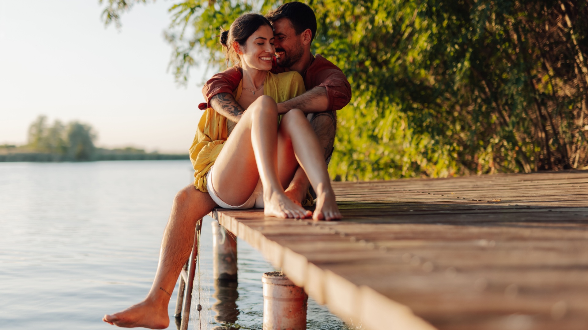 Wenn der Fruehling geht und der Sommer beginnt Diese Sternzeichen Paare verlieben sich