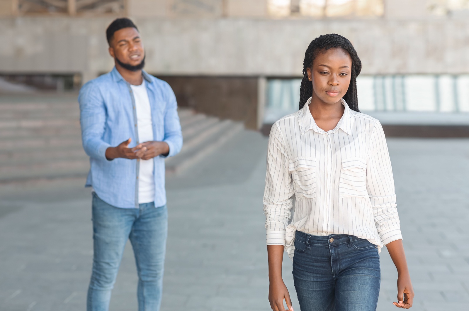 frau verlaesst freund