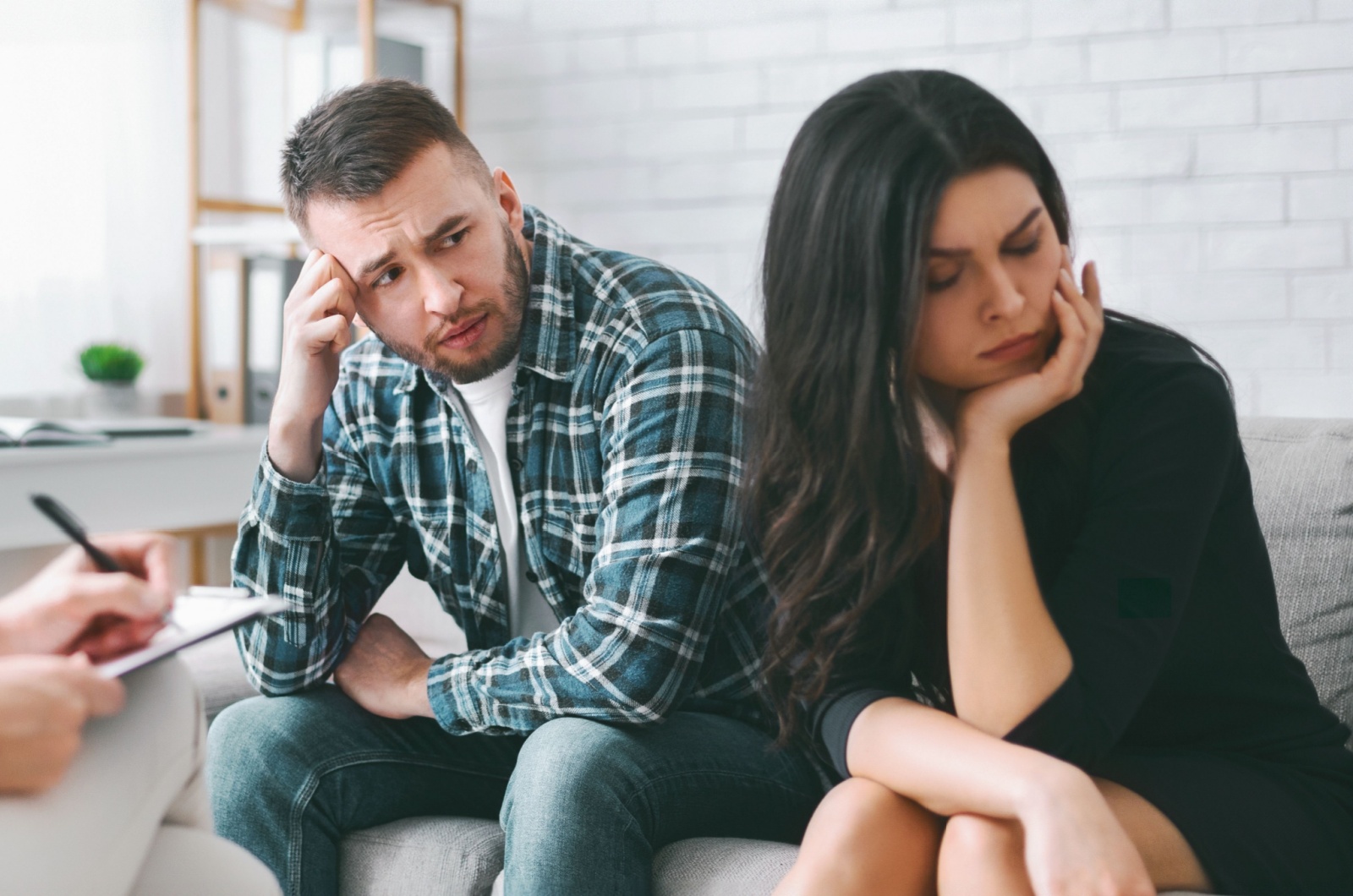 frau will nicht mit besorgten mann reden