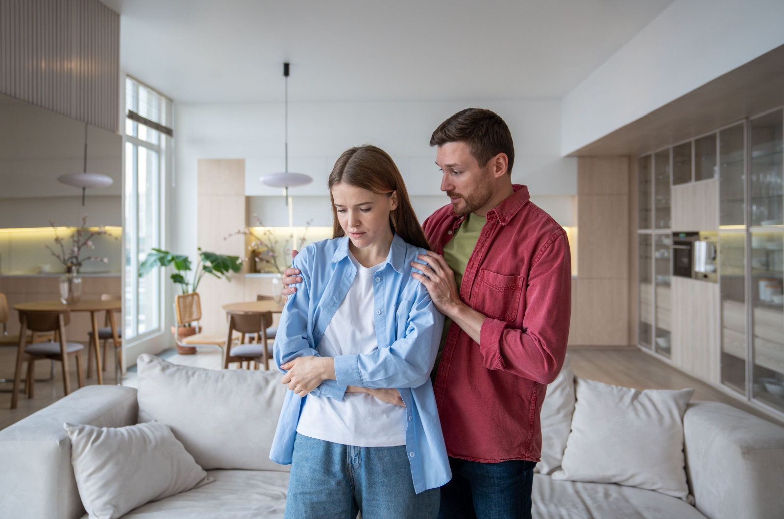 mann kritisiert freundin