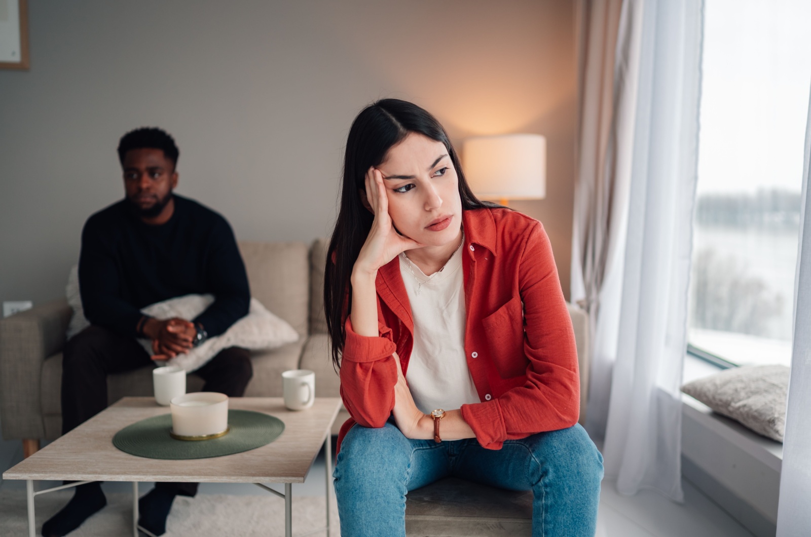 paar redet nicht miteinander