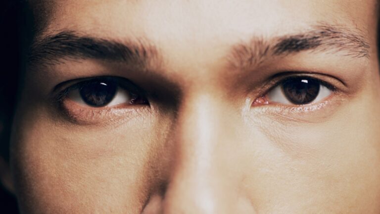 augen eines narzisstens