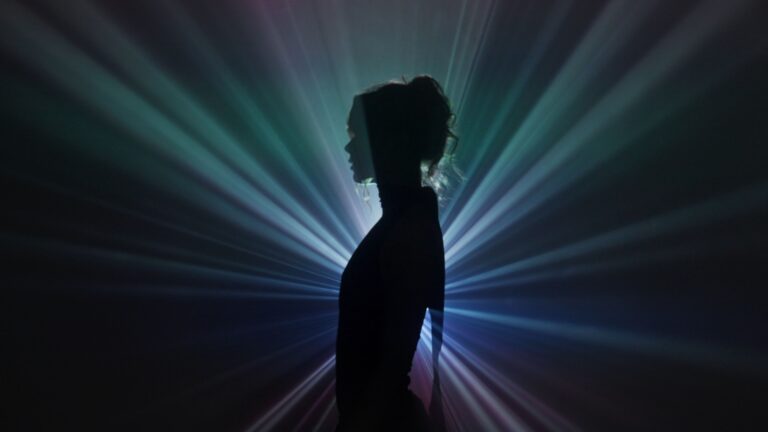 frau spirituelle kraft