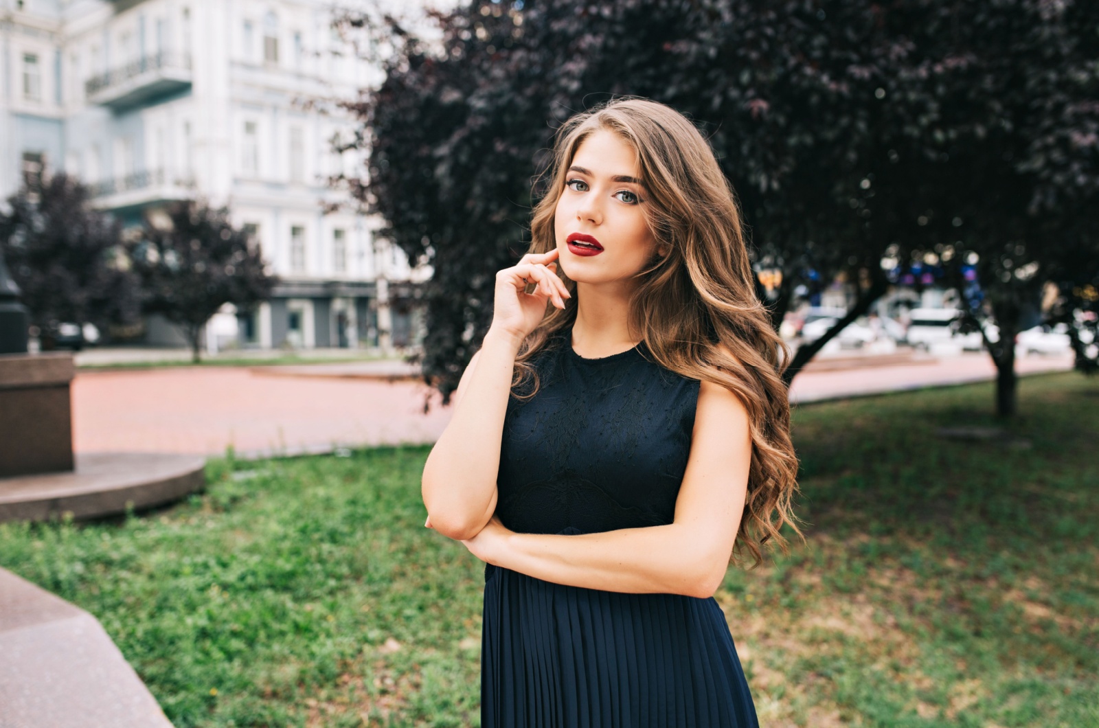 frau mit roten lippen