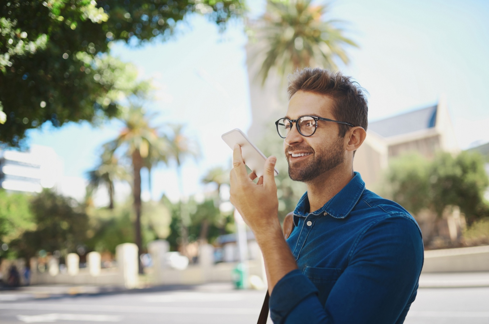 mann hinterlaesst sprachnachricht
