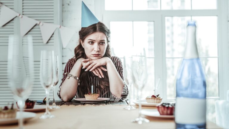 Dein Geburtstag mit einem Narzissten eine bittere Realitaet