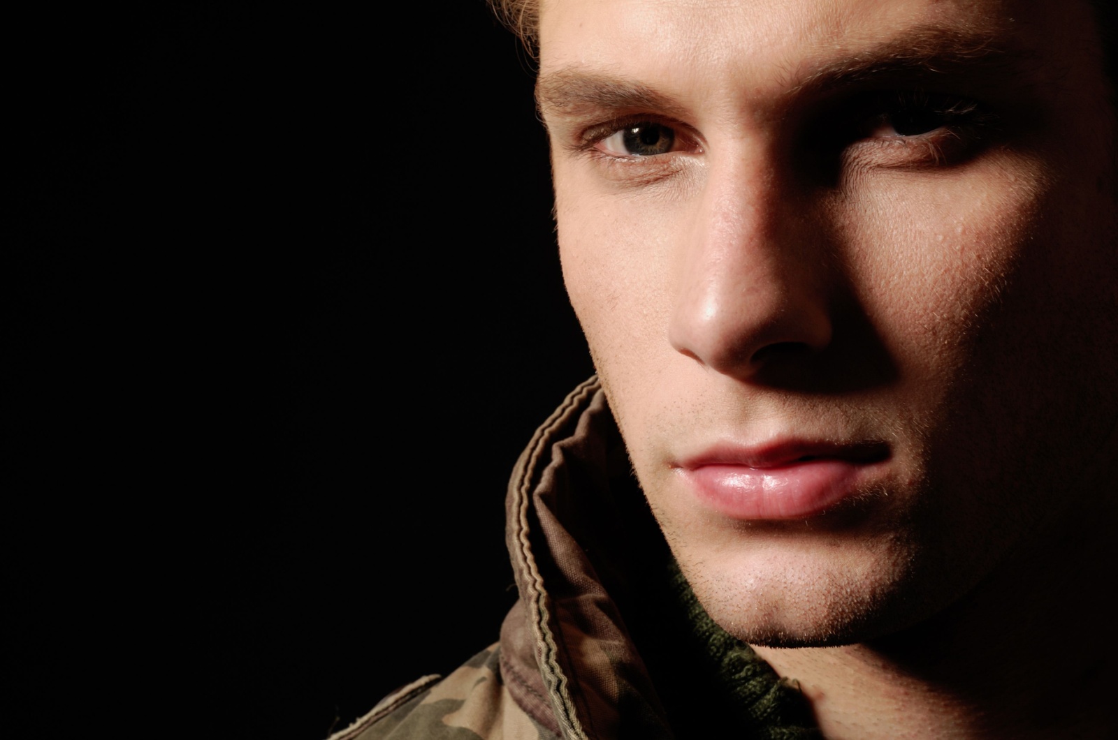 boeser blick eines mannes