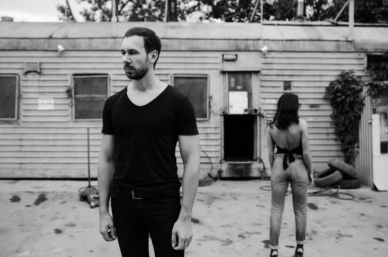 paar geht getrennte wege