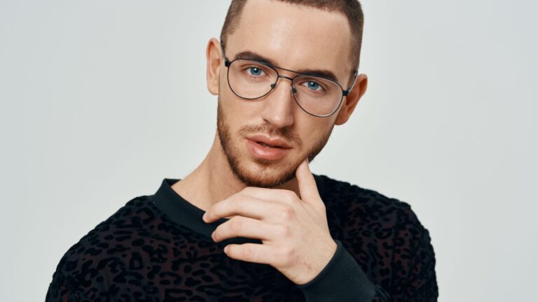 mann mit brille
