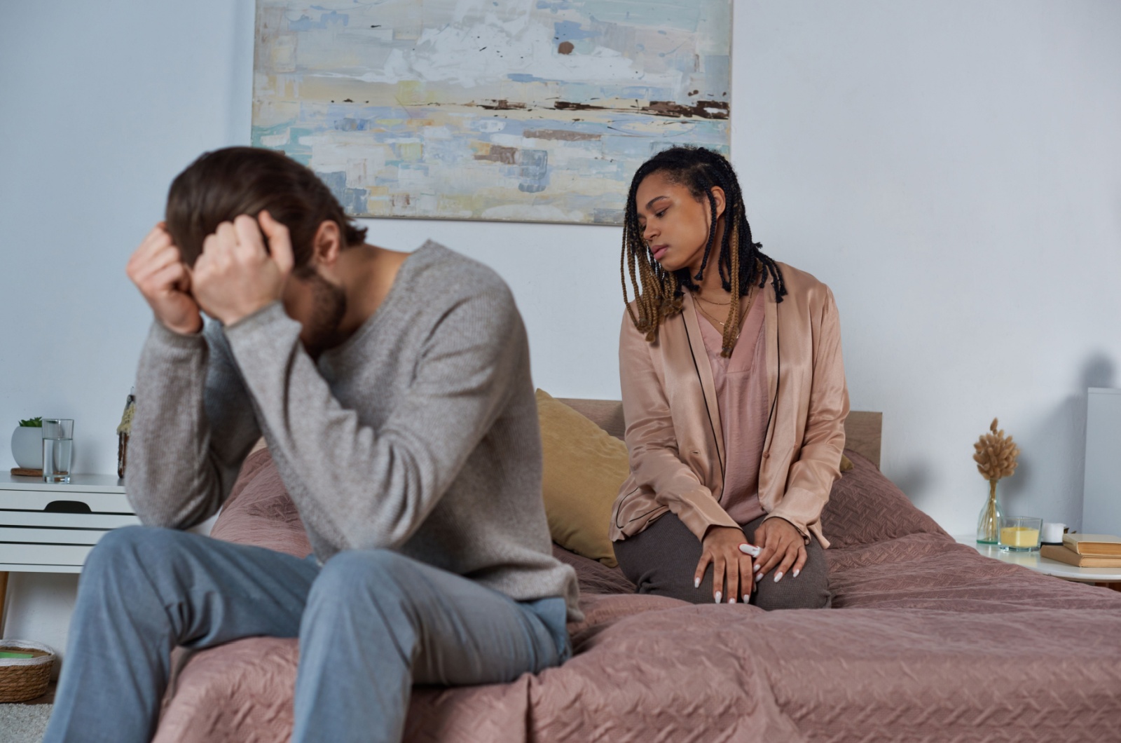 paar in schlechten verhaeltnissen