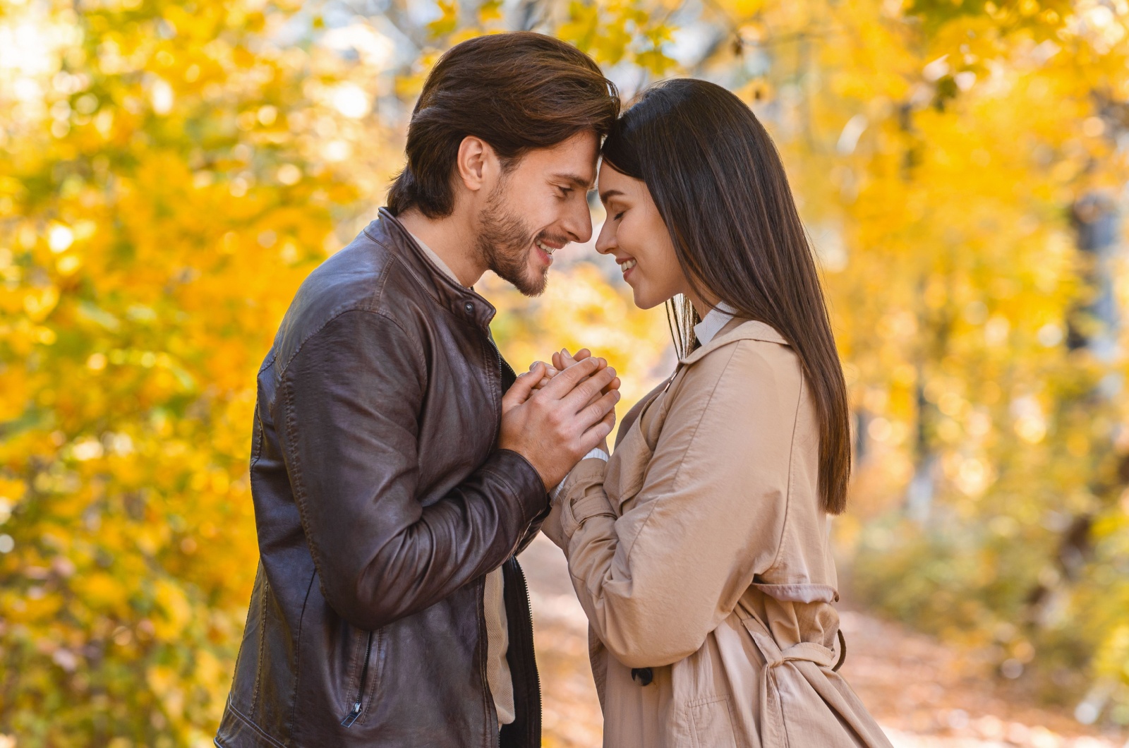 verliebter mann und eine frau