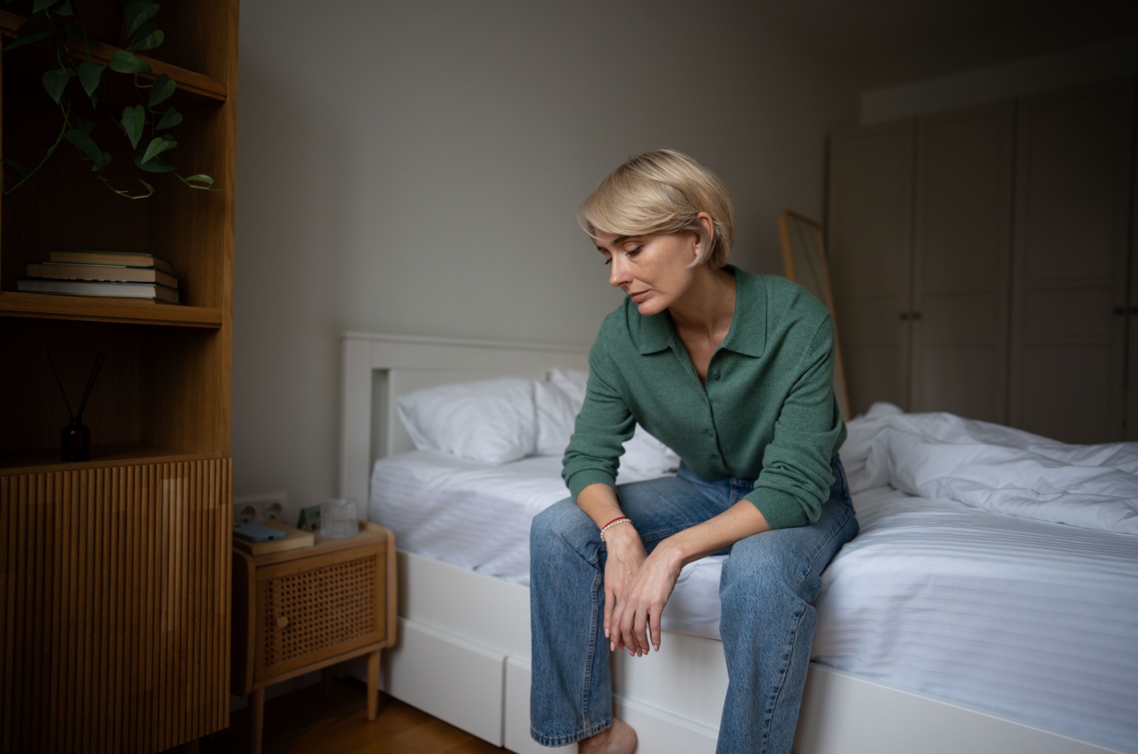 frau mit schlafproblemen