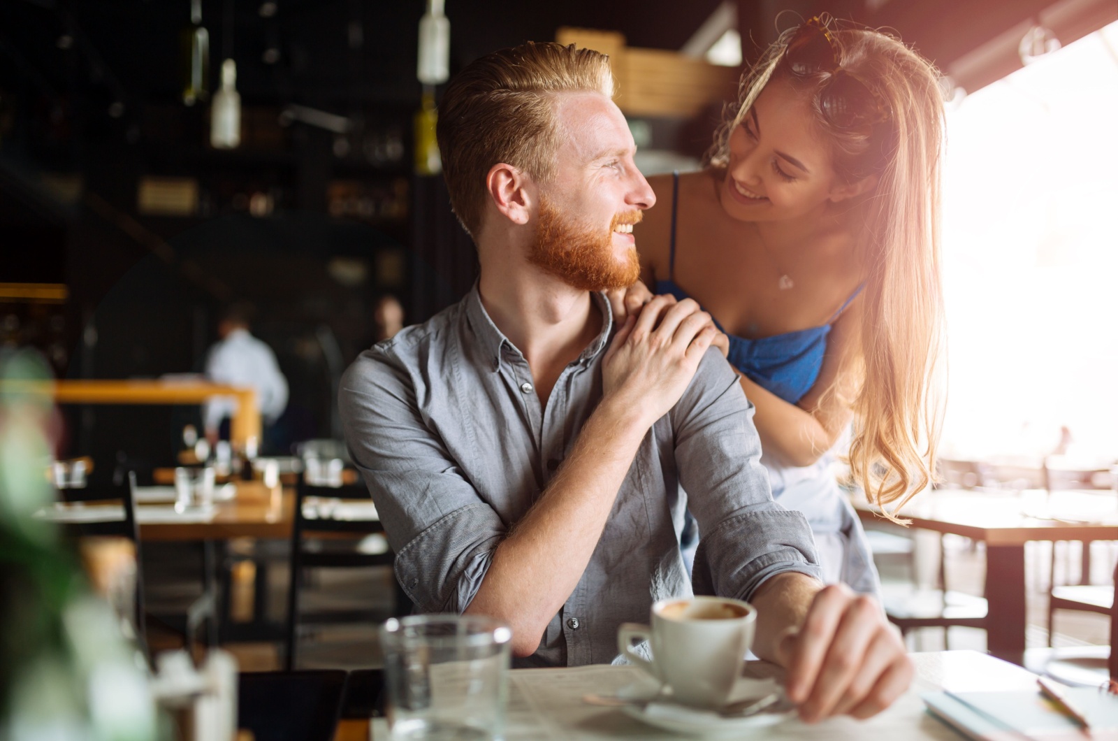 mann und frau flirten