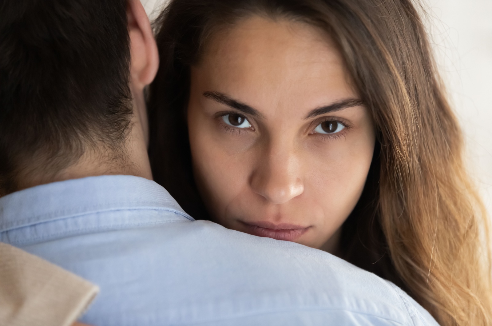 empath umarmt nrzissten